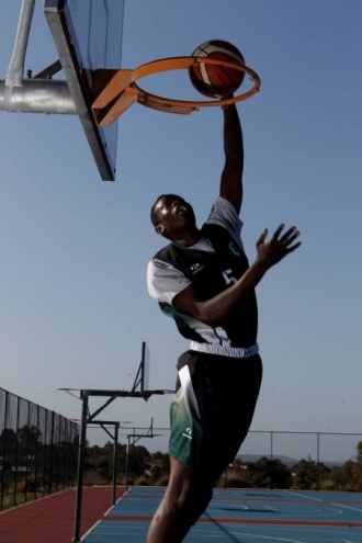 Malek Malual basketball3 Picture Simon Bennett